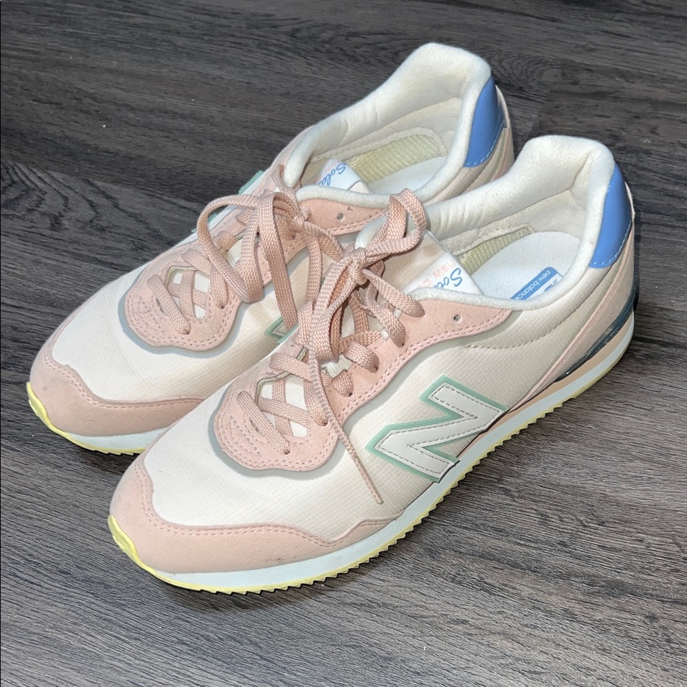 New Balance Sola Sleek Sneakers